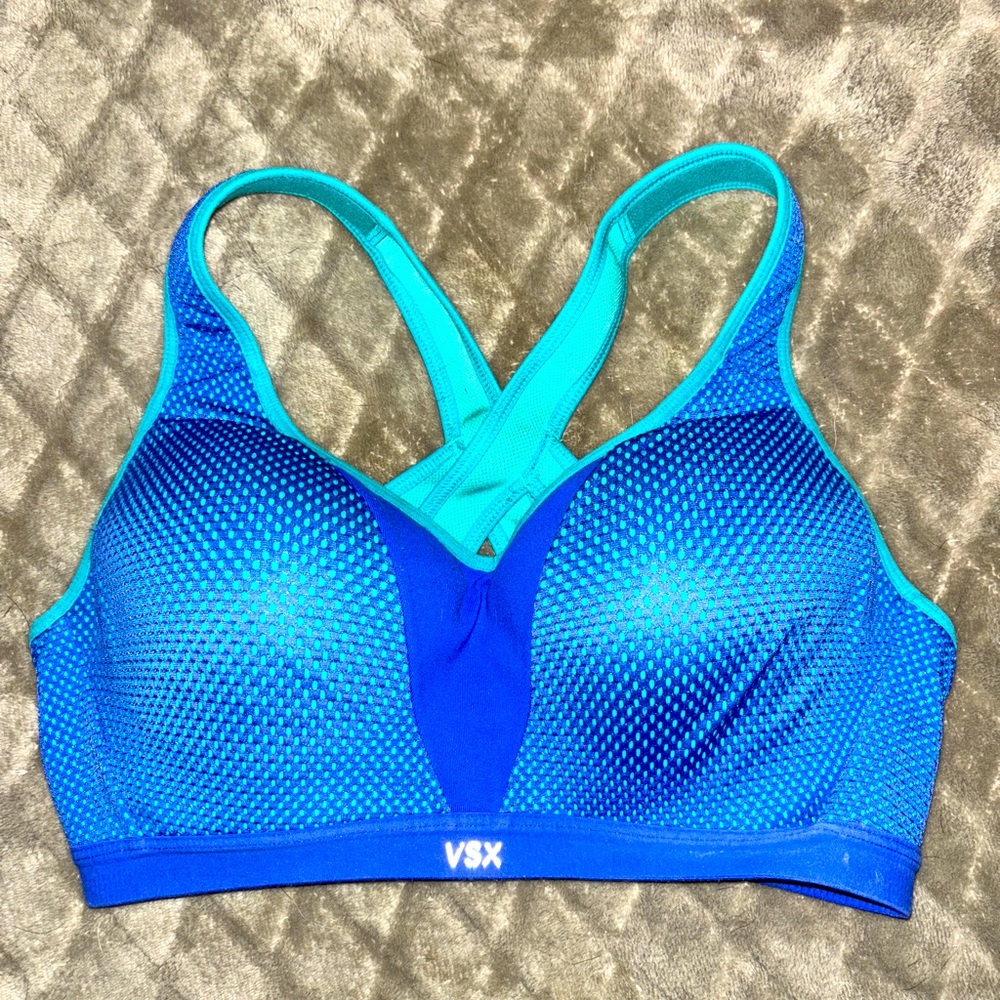 Victoria Sport bra, 38C, Really good condition!